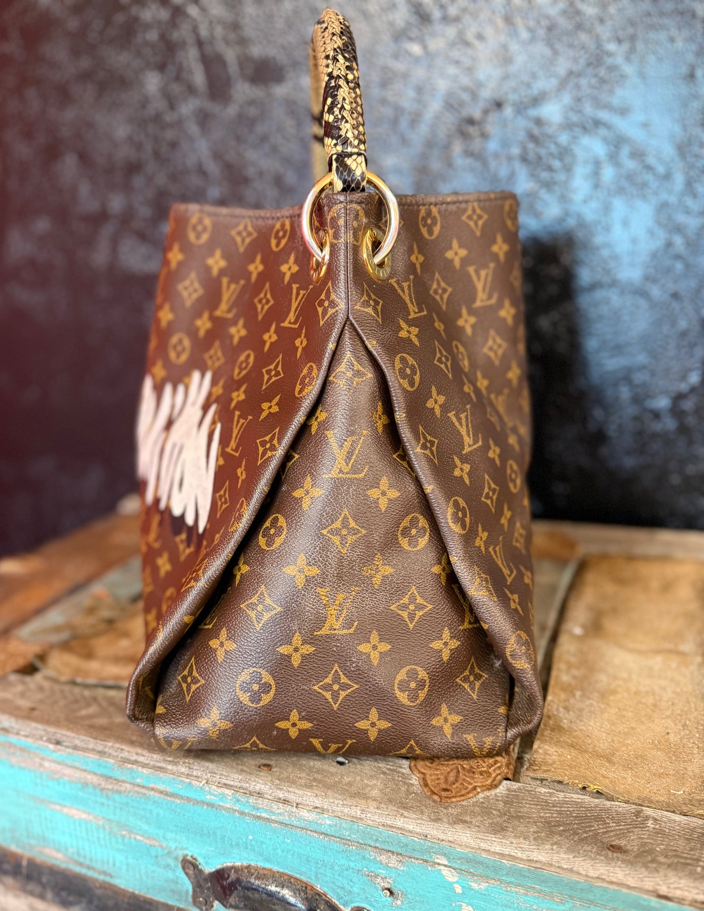Python Artsy | Limited Edition 🖤