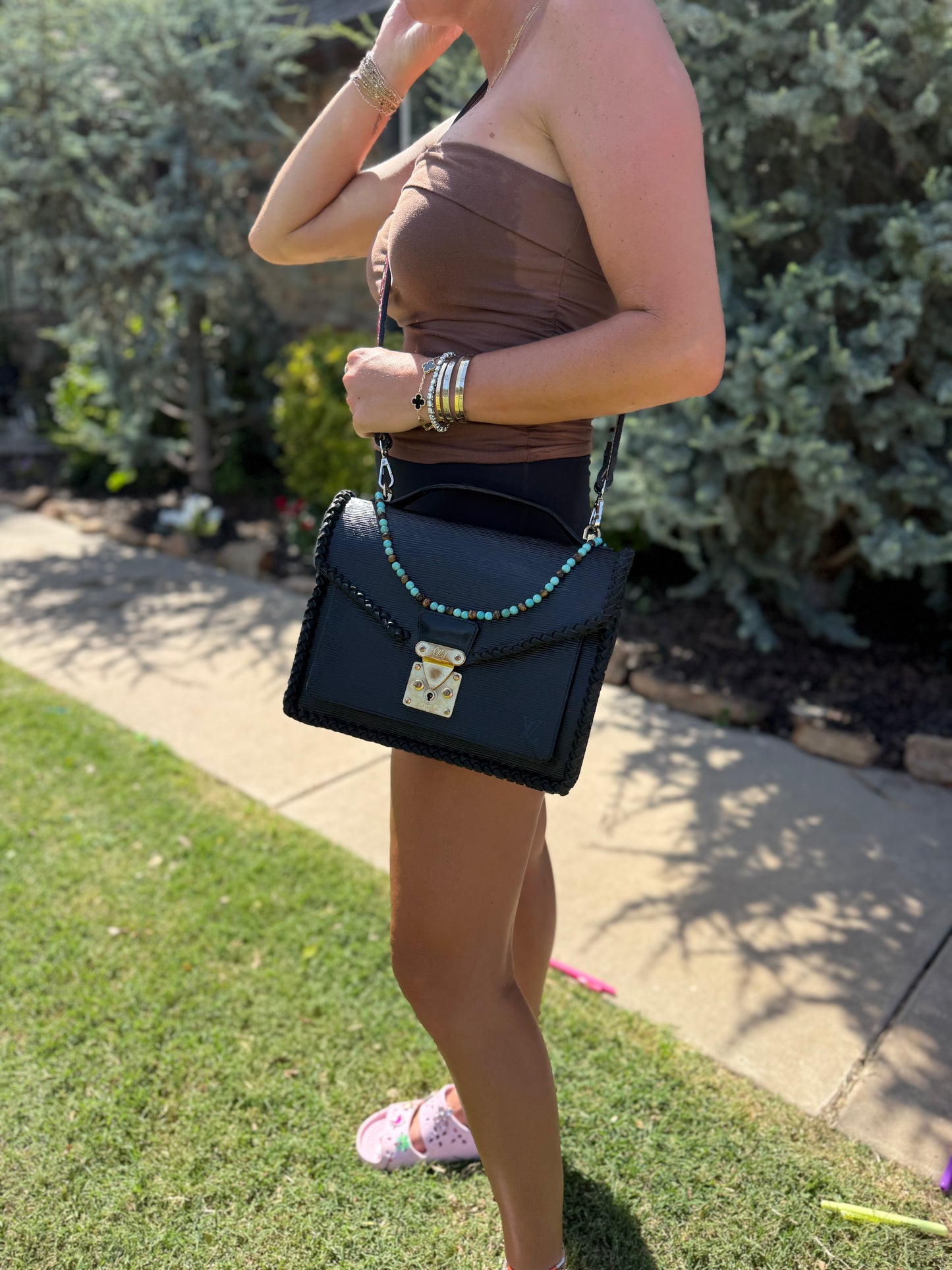 All Black Everything Crossbody 🖤