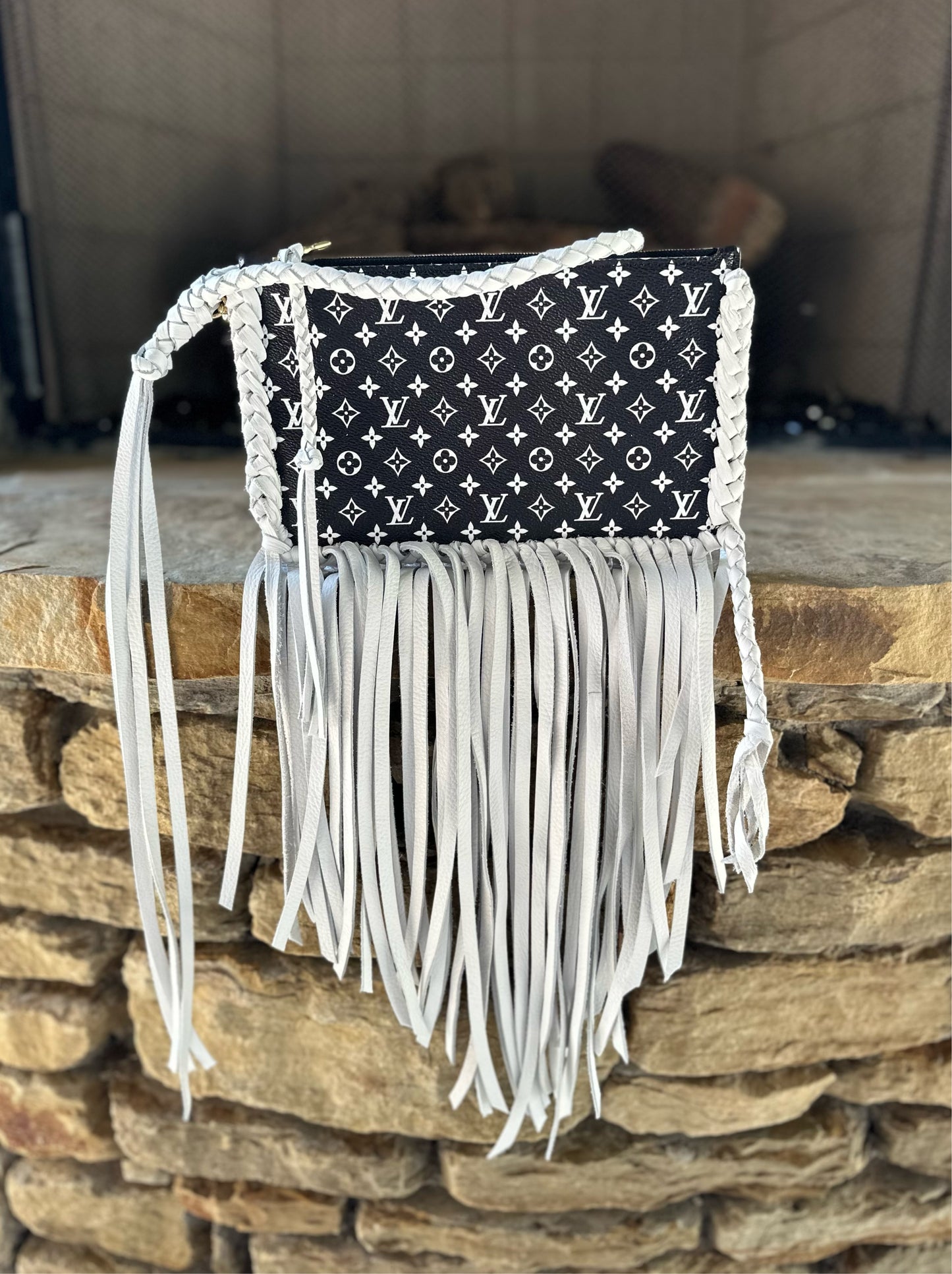 LIMITED EDITION Dallas MM Pouch!