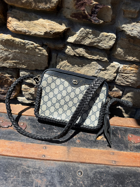 The Luxe Outlaw Crossbody 🖤
