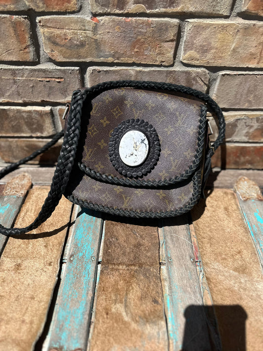 Black Leather Journeyy GM | Buffalo Stone 🤍