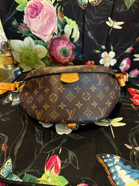 BUM BAG! 🤩