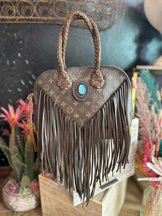 The Apache Tote!