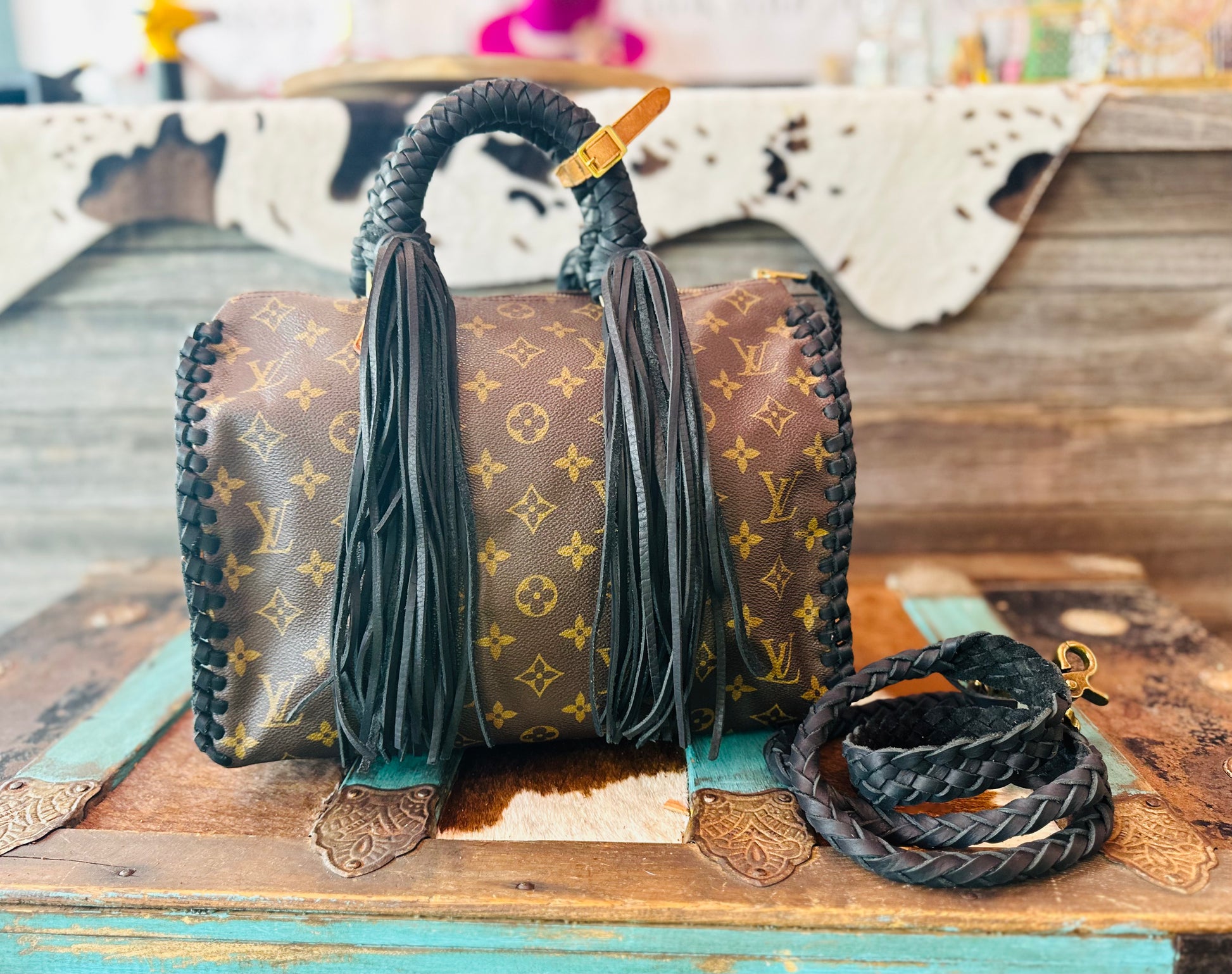 Louis vuitton 2025 speedy crossbody strap